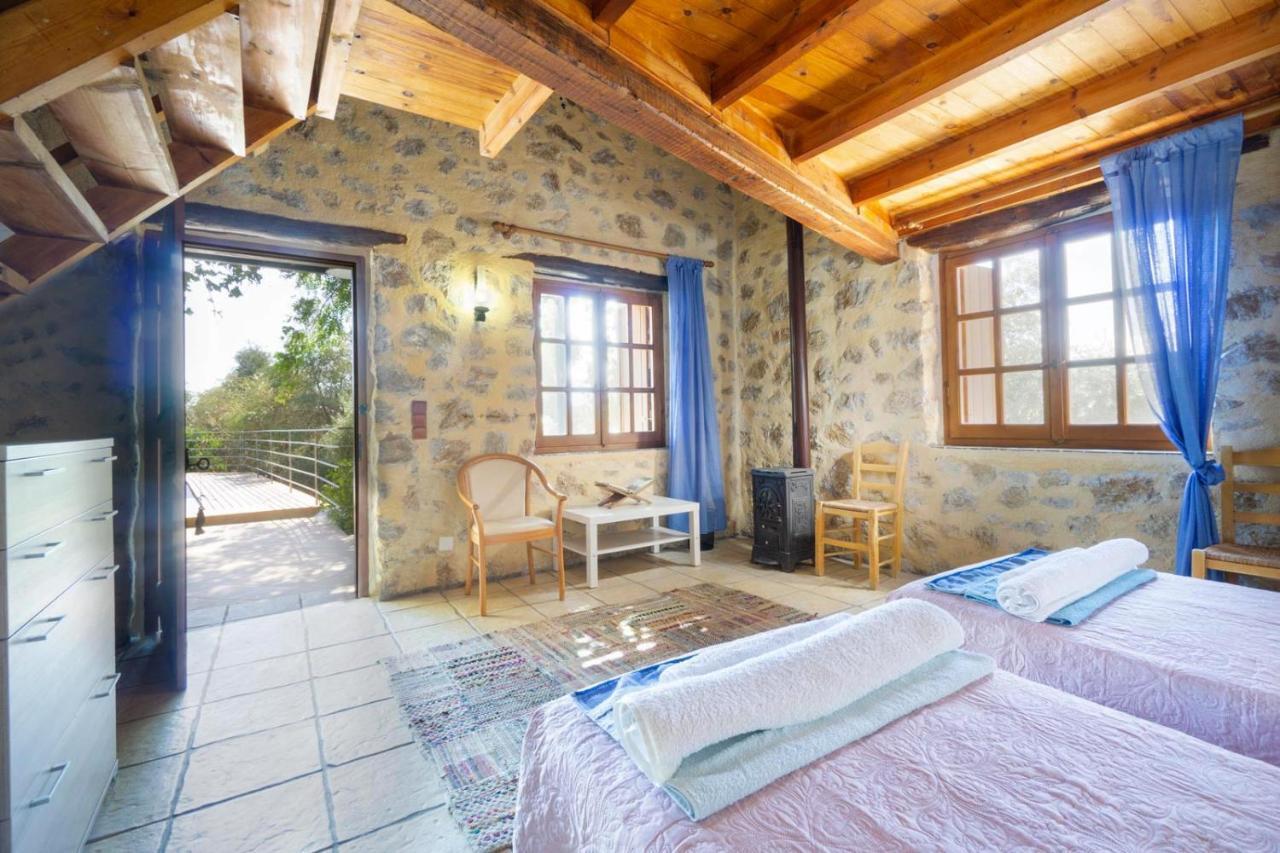 Villa Talos Palaiochora Exterior photo